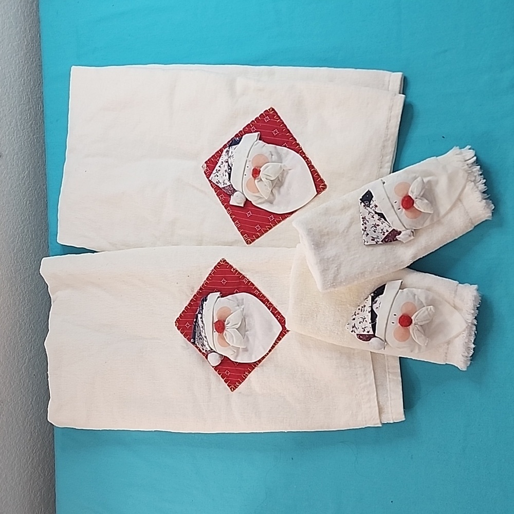 Vintage Christmas Decor Towels